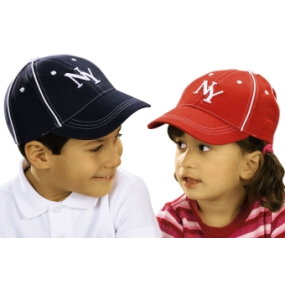 Caps für Kinder mit Bestickung, Kinder-Kapperl